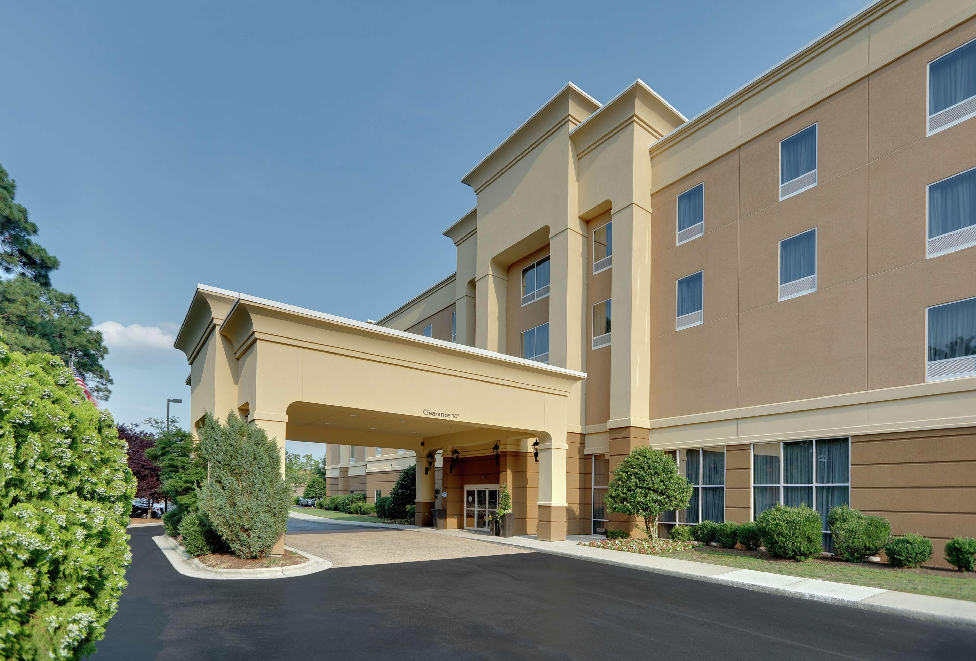 Hampton Inn & Suites Southern Pines-Pinehurst Aberdeen Екстериор снимка