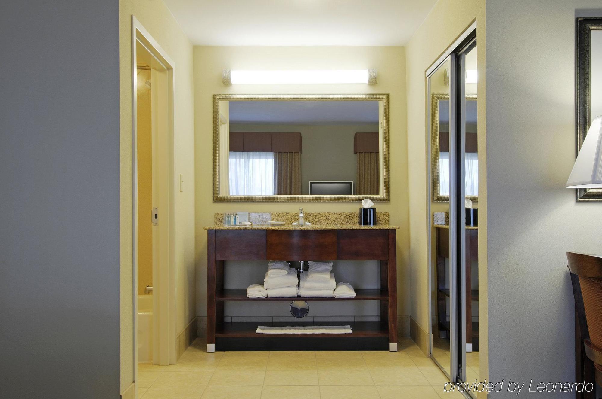 Hampton Inn & Suites Southern Pines-Pinehurst Aberdeen Стая снимка